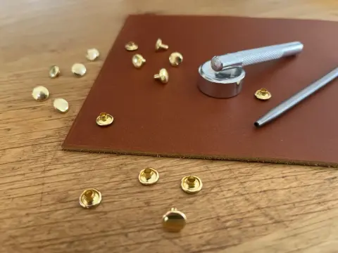 Geschlossene Hohlnieten, 50 Sets   02