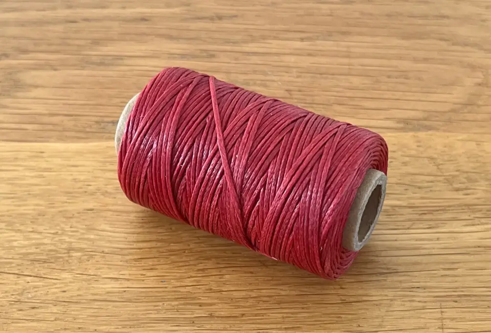 Gewachstes Garn, 50 Meter   Rot