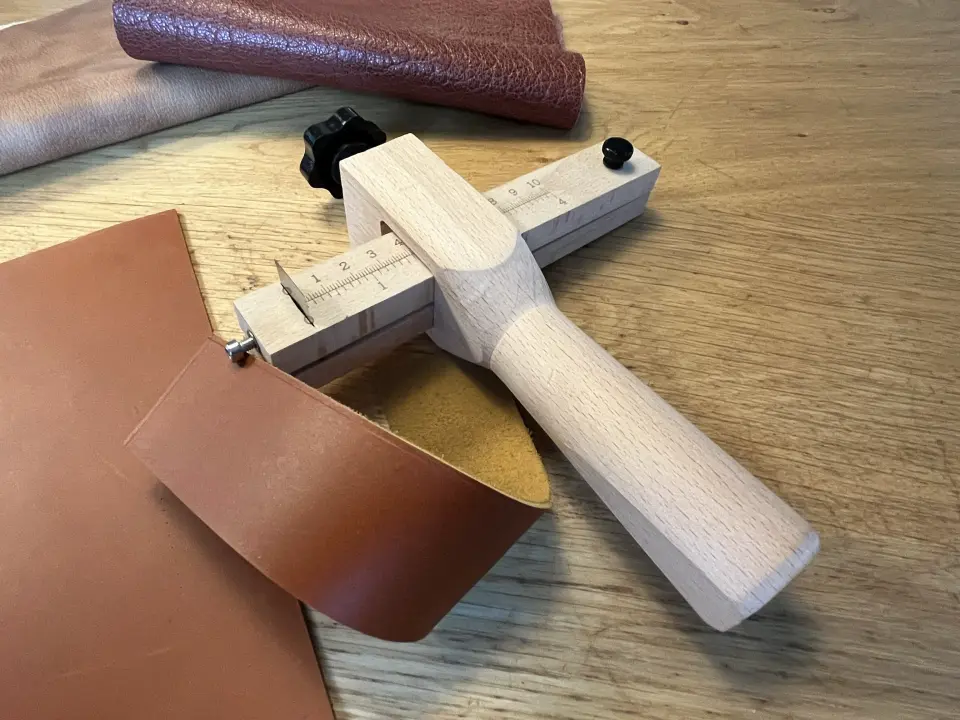 G&uuml;rtelschneider   05