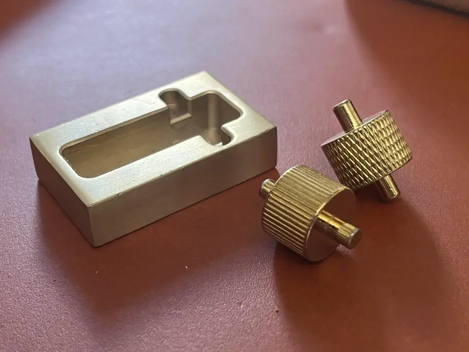 Kantenfarbroller   03