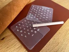 Stanzschablonen mit Zahlen & Buchstaben   03