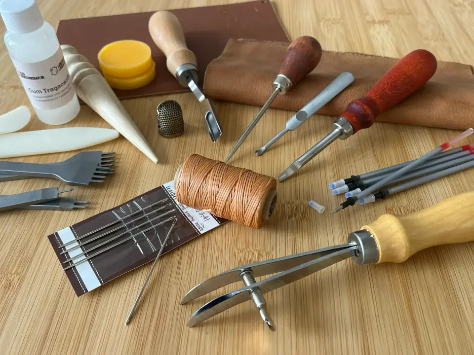 Starterset f&uuml;r Lederbearbeitung (B)