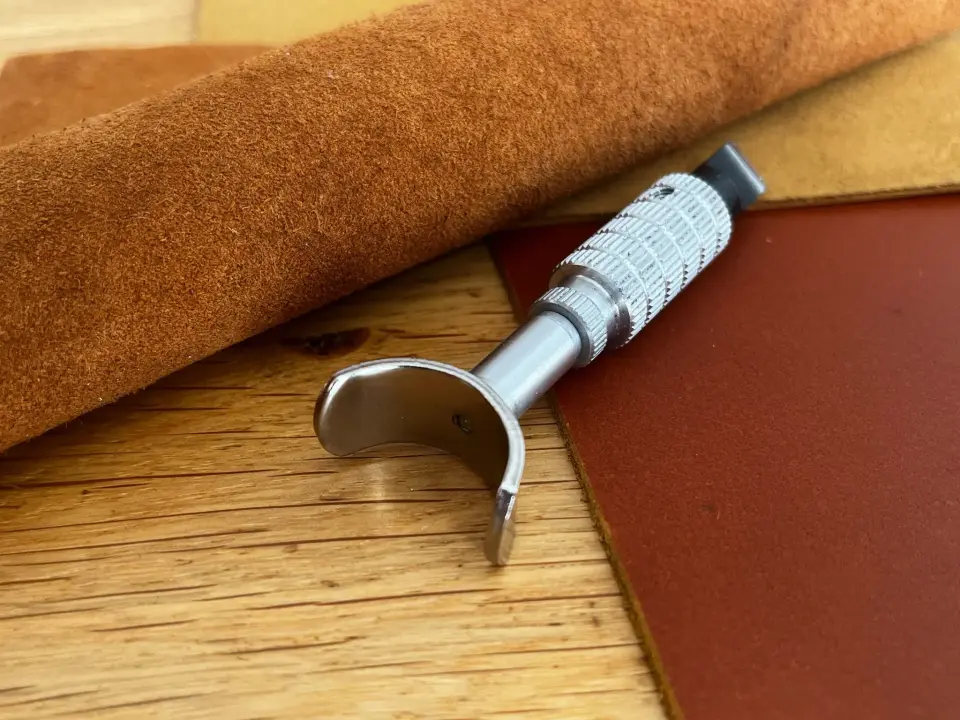 Swivel knife   04
